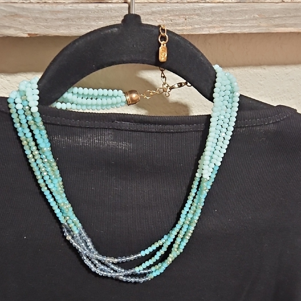 Chic Aqua Beaded Necklace